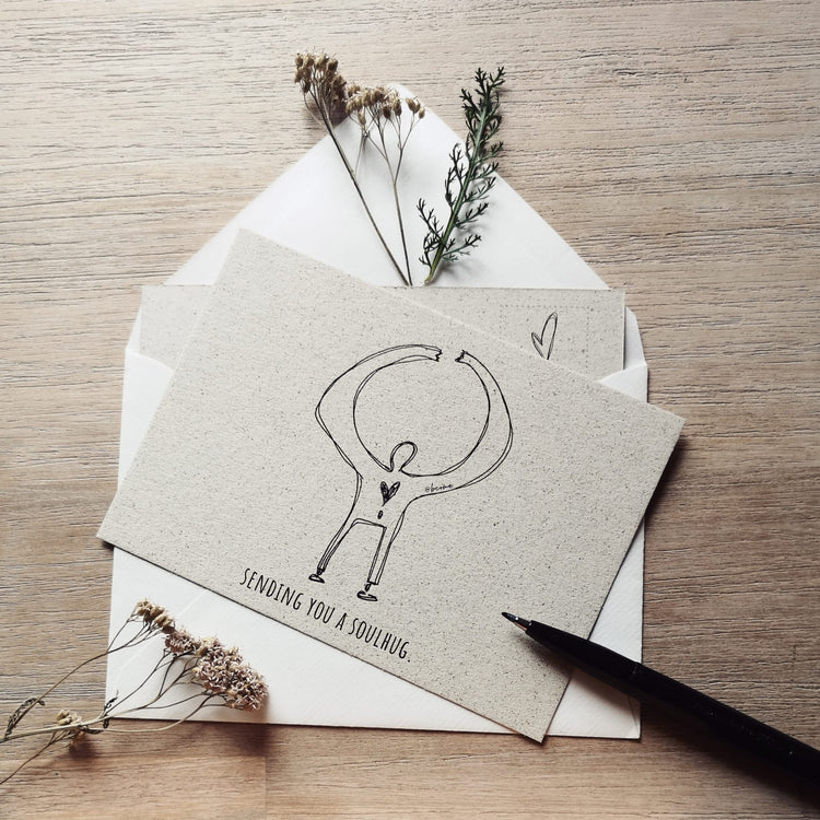 📮 „Sending you a Soulhug“ – Die besondere Postkarte (4 Stück) für echte Herzensmomente